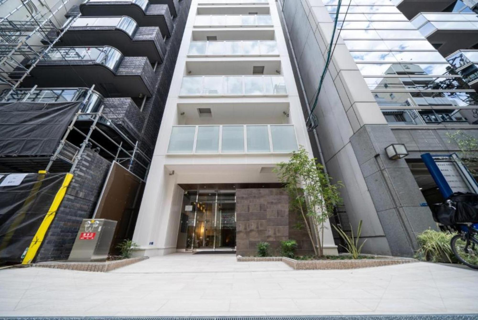 Comforts81 Shinsaibashi Apartemen Osaka